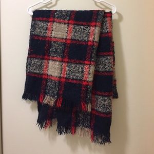 large plaid boucle scarf