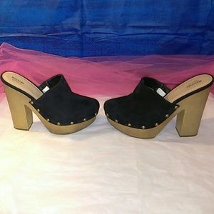 Mossimo amazingly cute shoes. Size 7.5. Look..