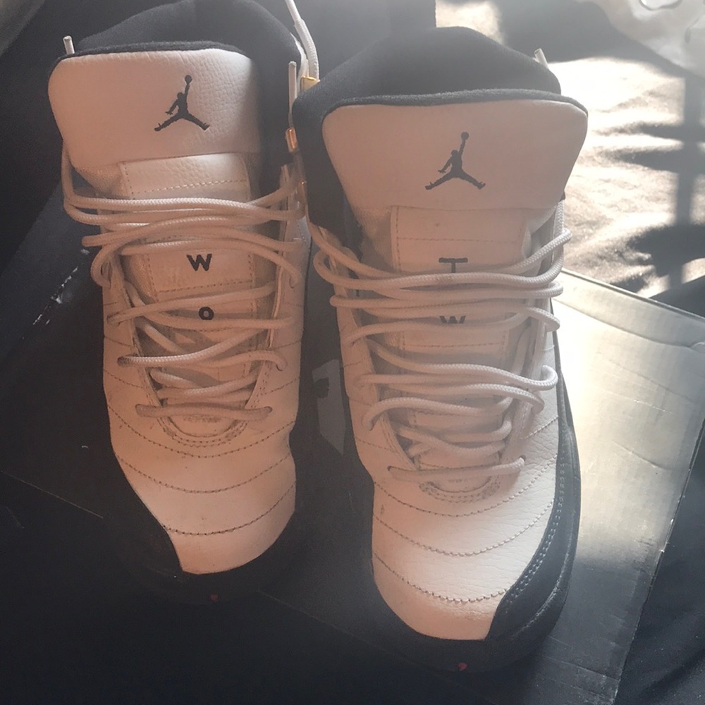 Black and white air jordan 12