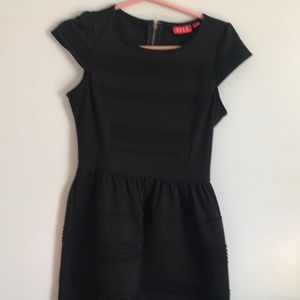 Elle black dress size 6