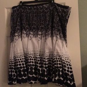 Very fun, cute, black and white skirt!