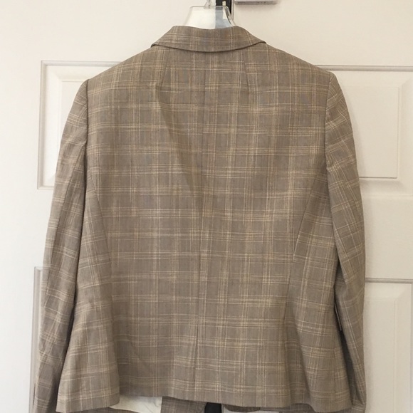 Anne Klein Plaid Mid Length Short Suit - Picture 5 of 8