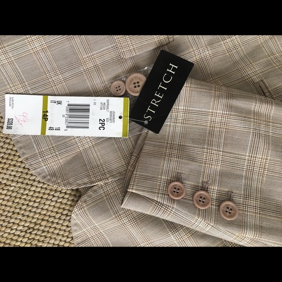 Anne Klein Plaid Mid Length Short Suit - Picture 6 of 8