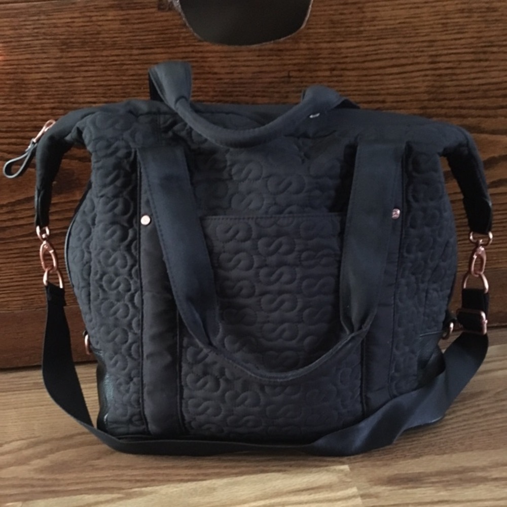 CALIA by Carrie Underwood gym bag- black