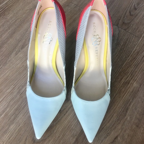 Rock & Republic Deliah Blue - New in Box. Size 8 - Picture 3 of 5