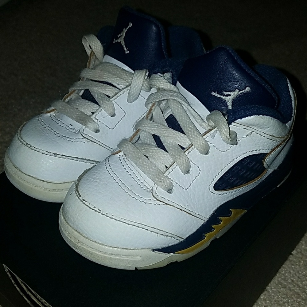 Nike Jordan sneakers toddler size 7c