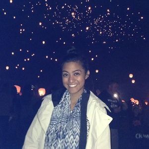 Meet your Posher, Adrienne