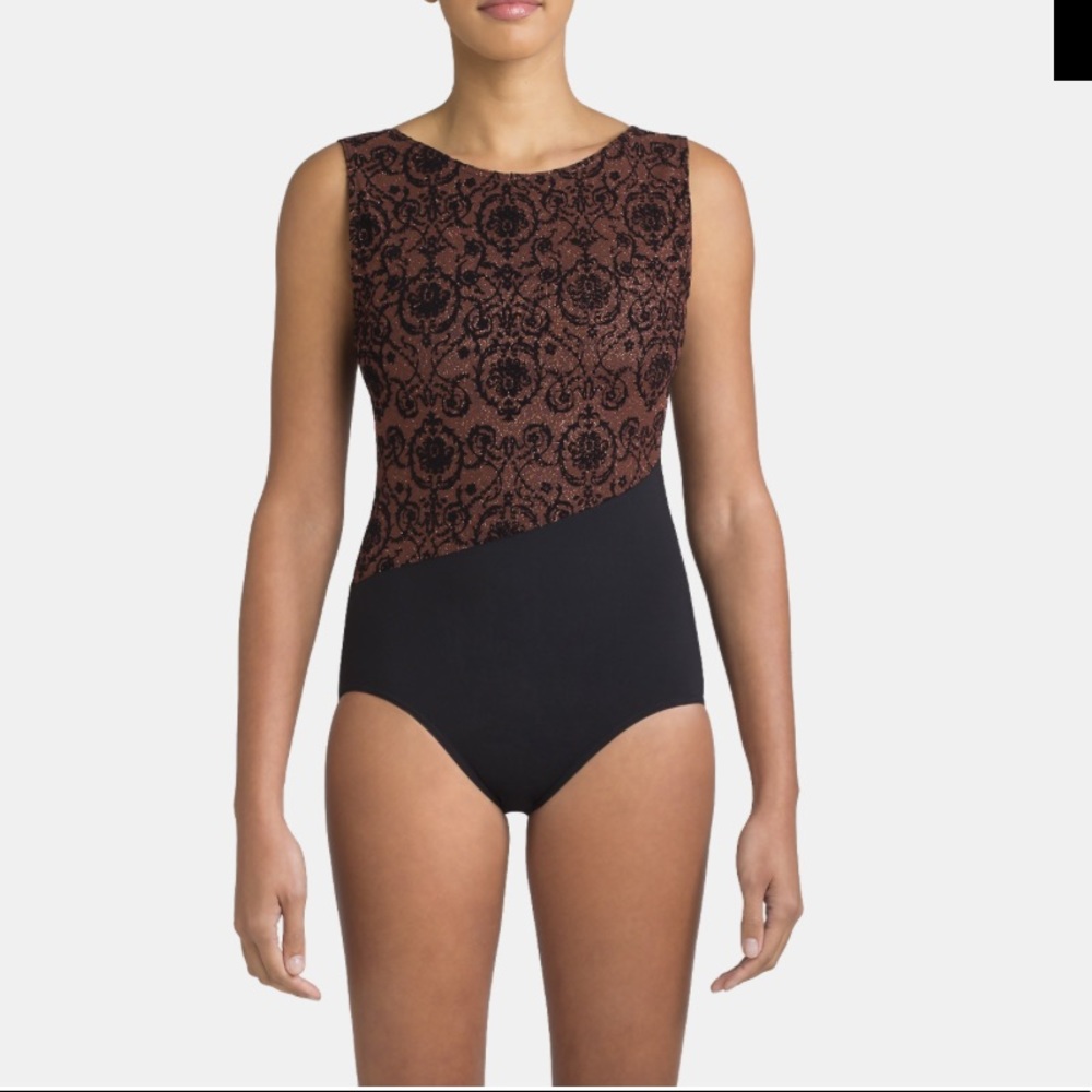 SoLD!🛑❌BNWT limited edition Leo from Capezio SZ M