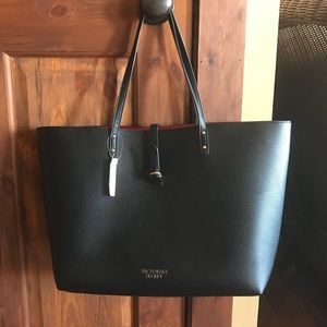 NWT Victoria’s Secret Black Tote w/ Pouch