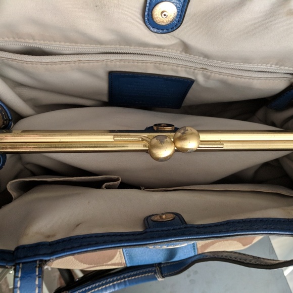 Coach Handbag - Picture 6 of 8