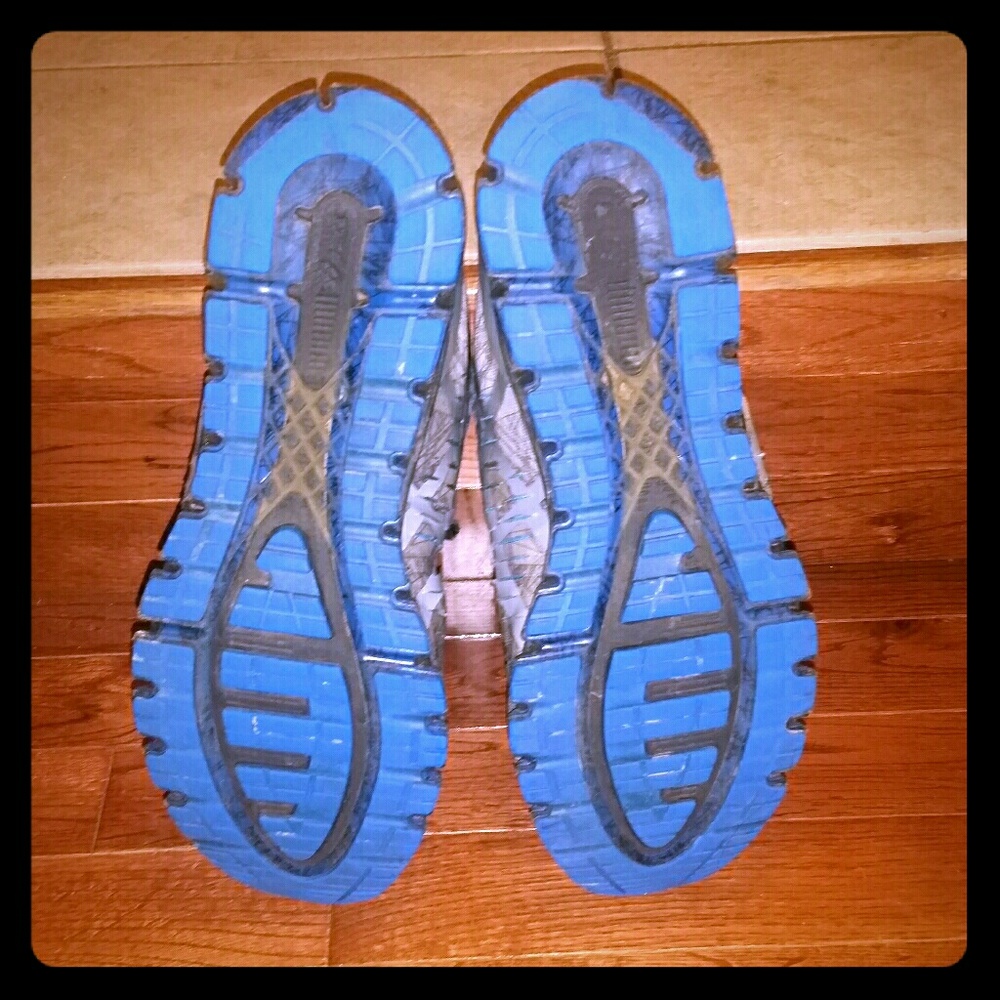 10.5 Asics Quantum 360