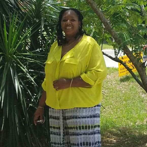 Meet your Posher, Kimberly - Picture 1 of 1
