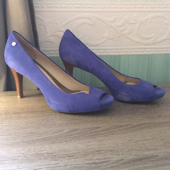 Calvin Klein Shoes - 💵⬇️Blue suede shoes