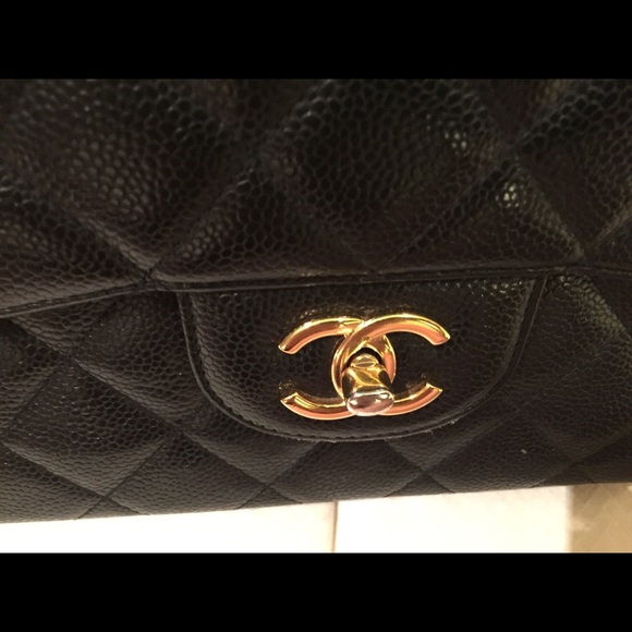 Quilted Chanel Jumbo Handbag - Picture 3 of 8