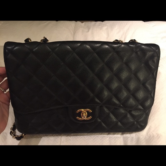 Quilted Chanel Jumbo Handbag - Picture 8 of 8