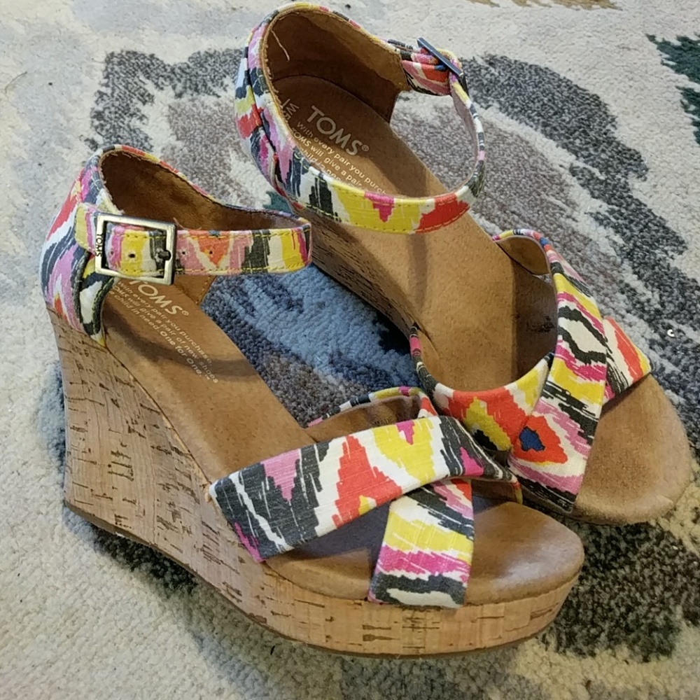 Fun cork wedges by TOMS