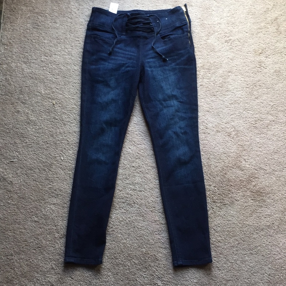 High waisted jeans