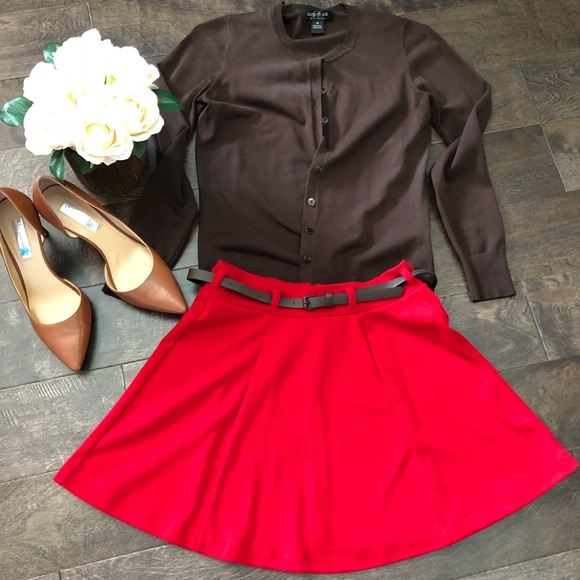 Red skater skirt - Picture 1 of 5