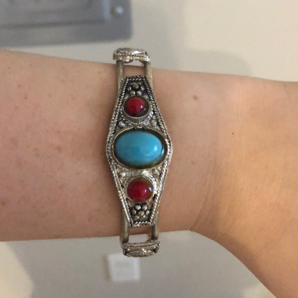 Antique bracelet with real turquoise!