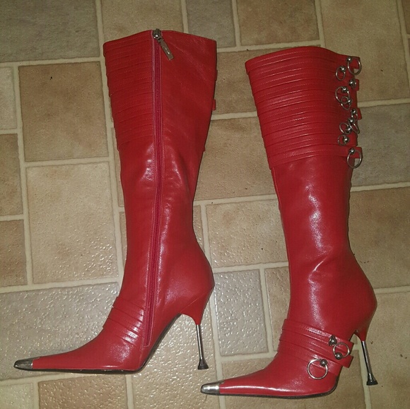 Exquisite Red leather Hoilday boot. Italy - Picture 1 of 5