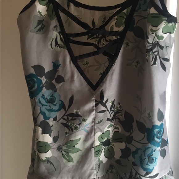 Peplum top - Picture 2 of 3