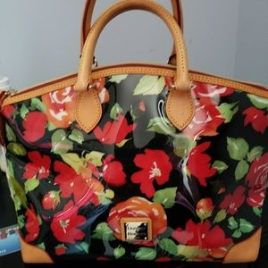 Beautiful D&B flower satchel!