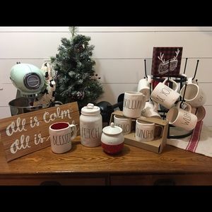 Rae Dunn Pottery