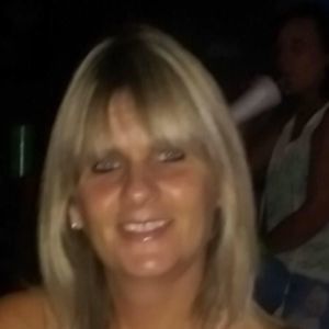 Meet your Posher, Dina