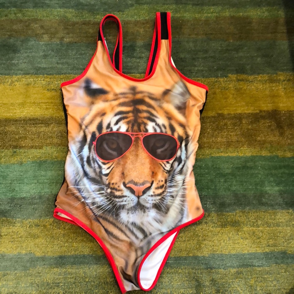 Bathing suit