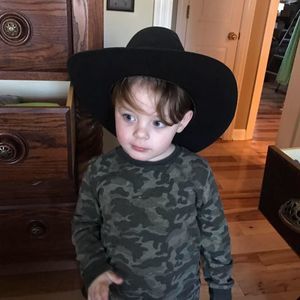 Meet your Posher, Ginna