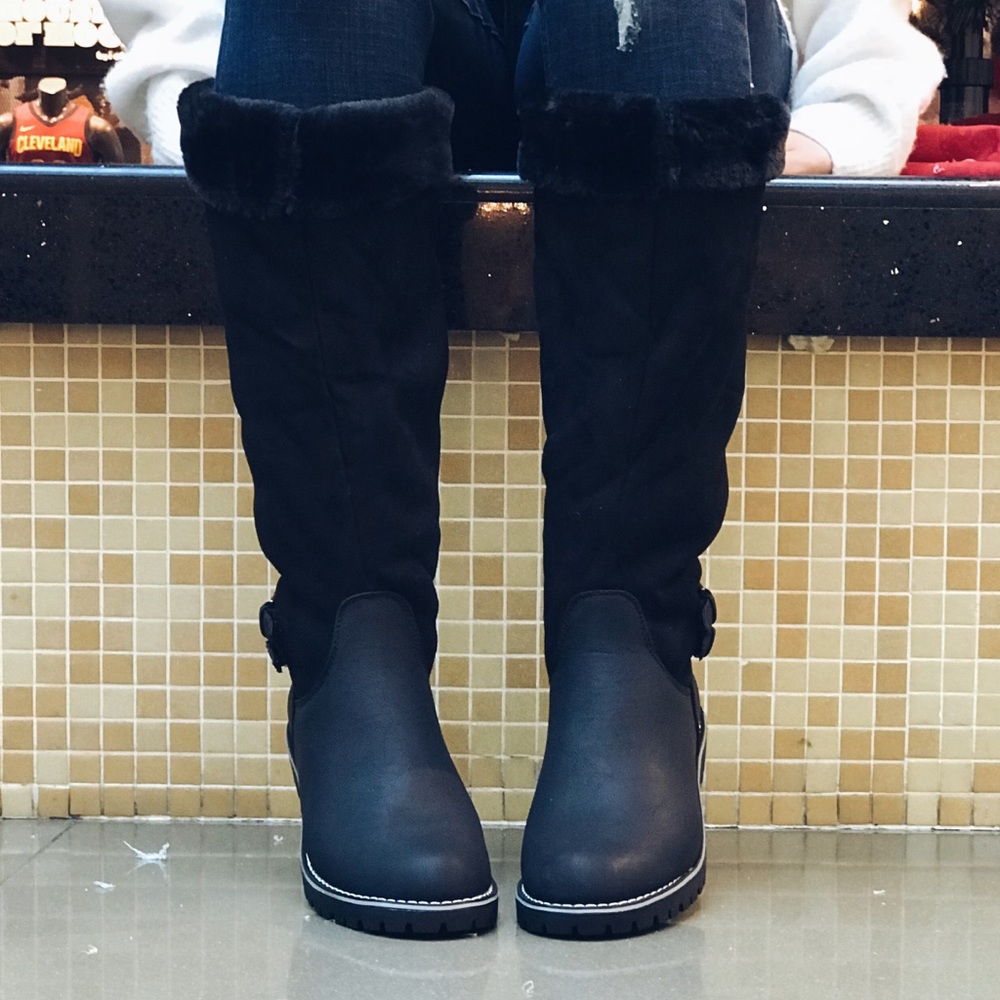 Winter Knee Boots - Picture 4 of 6