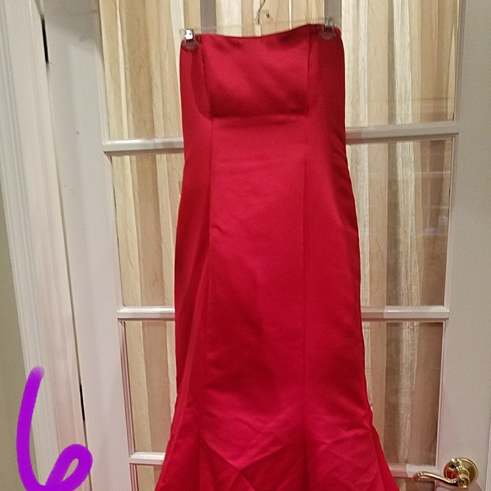 Red dresd