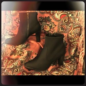 4 pairs-Black and Tan Ankle Boots