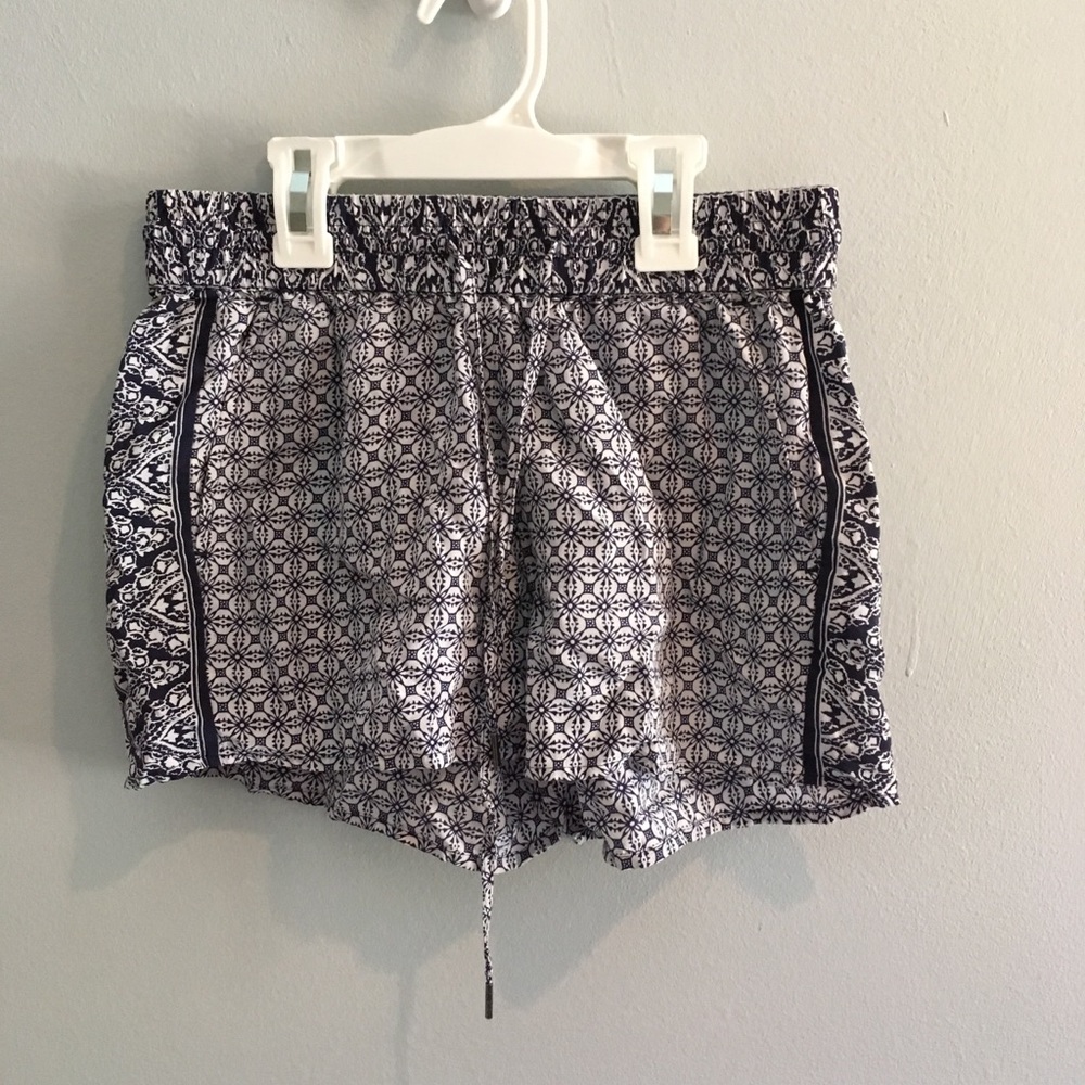Cute patterned flows/bubble shorts
