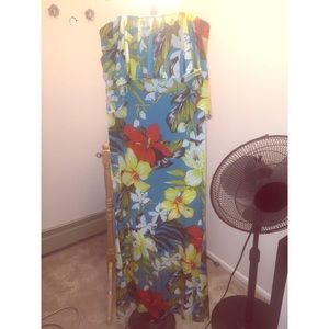 Floral maxi dress size 1x