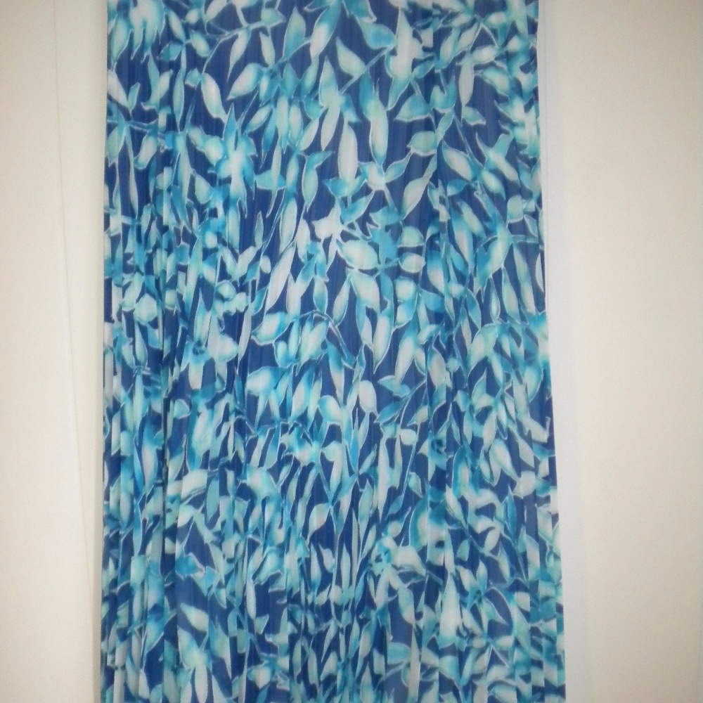 Chaps floral pleated skirt