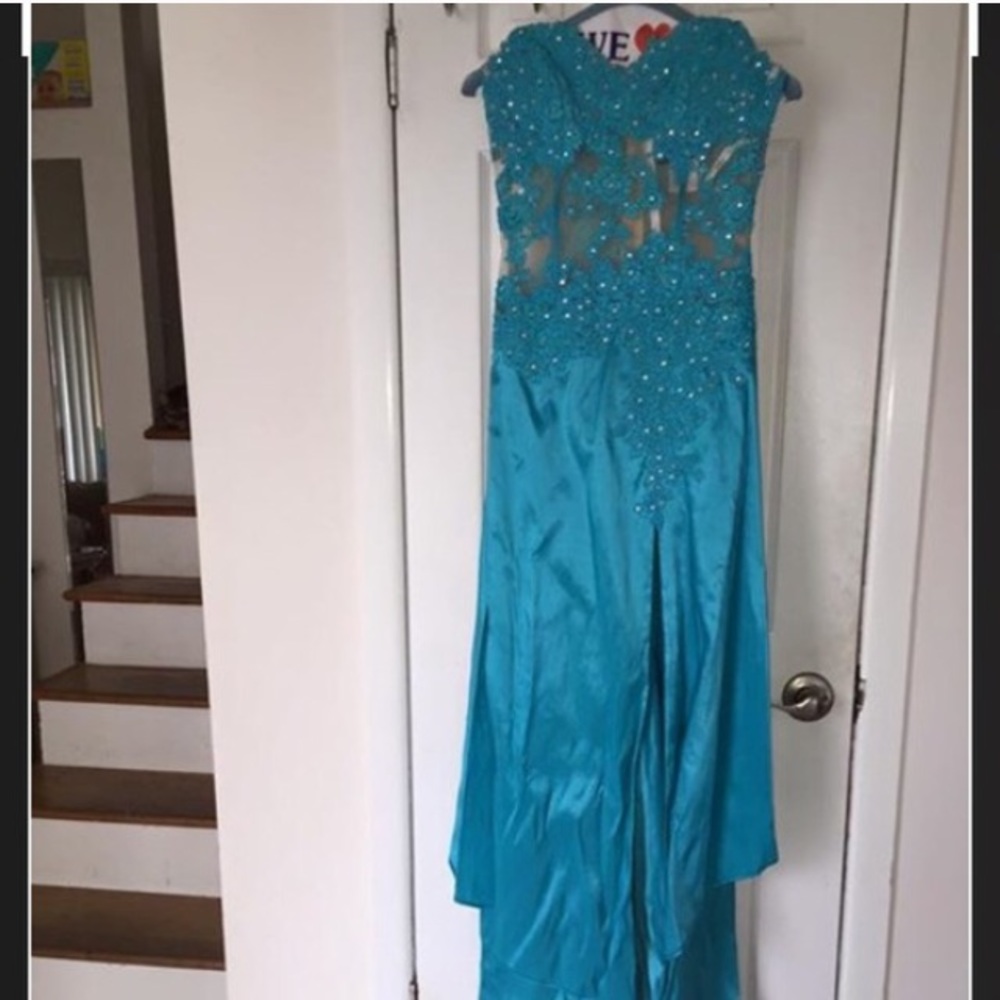 Jovani Gown - Picture 2 of 3