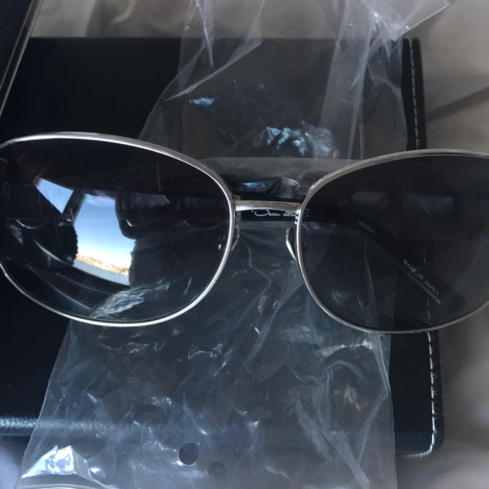 Sunglases