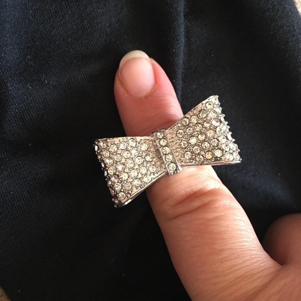 New **WHITE HOUSE BLACK MARKET Beautiful Ring