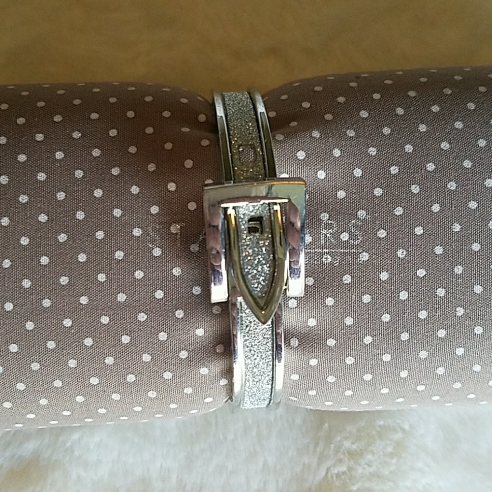 NEW Silver Buckle Bangle