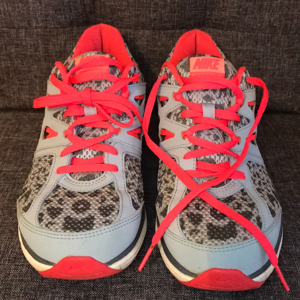 SIZE 8.5 NIKE PINK AND LEOPARD SHOES