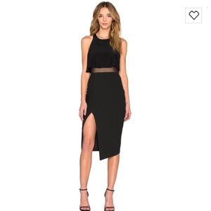 Elizabeth and James Kiandra dress