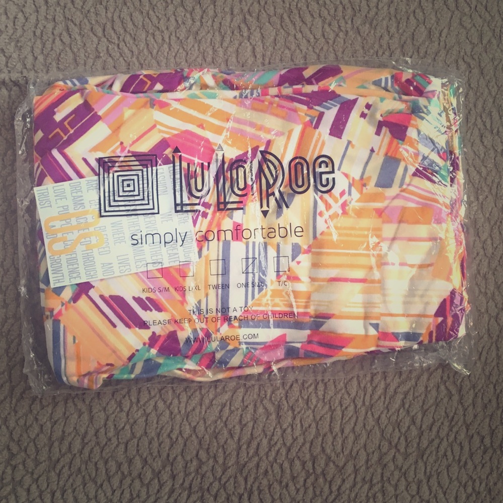SOLD — LuLaRoe Leggings 💞