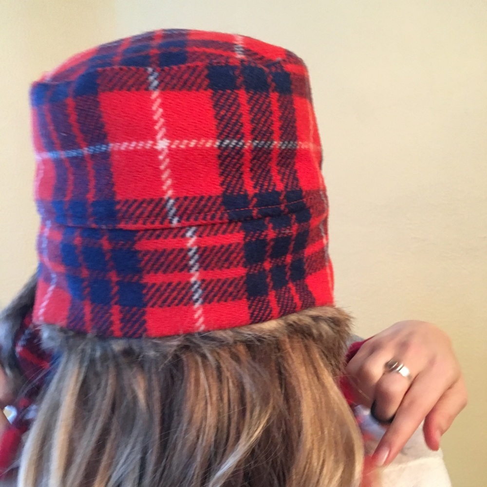 J crew Plaid and Fur winter hat ❄️ - Picture 4 of 5