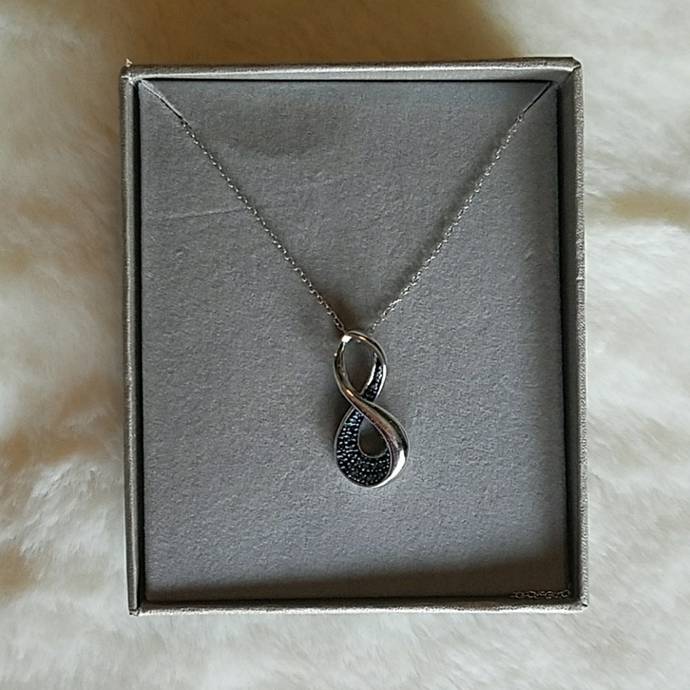 NEW Zales Pendant Necklace