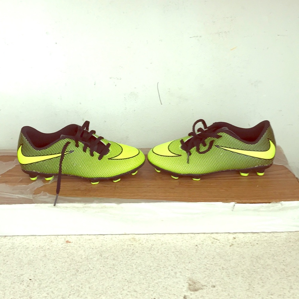 Kid Nike soccer cleats