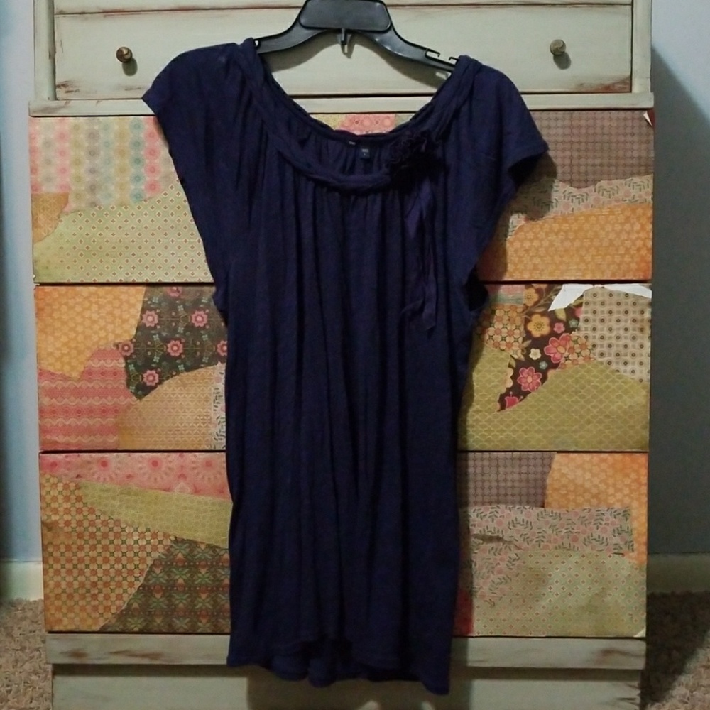 Gap Navy Blue Top
