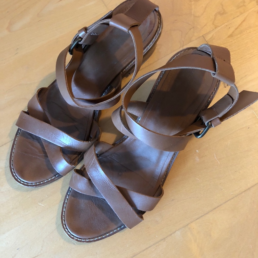 Zara basic brown leather sandals with block heels