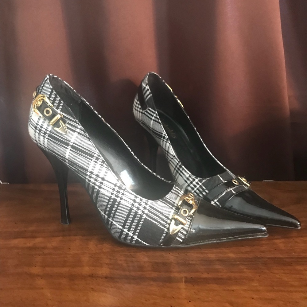 Sexy pointed toe heels