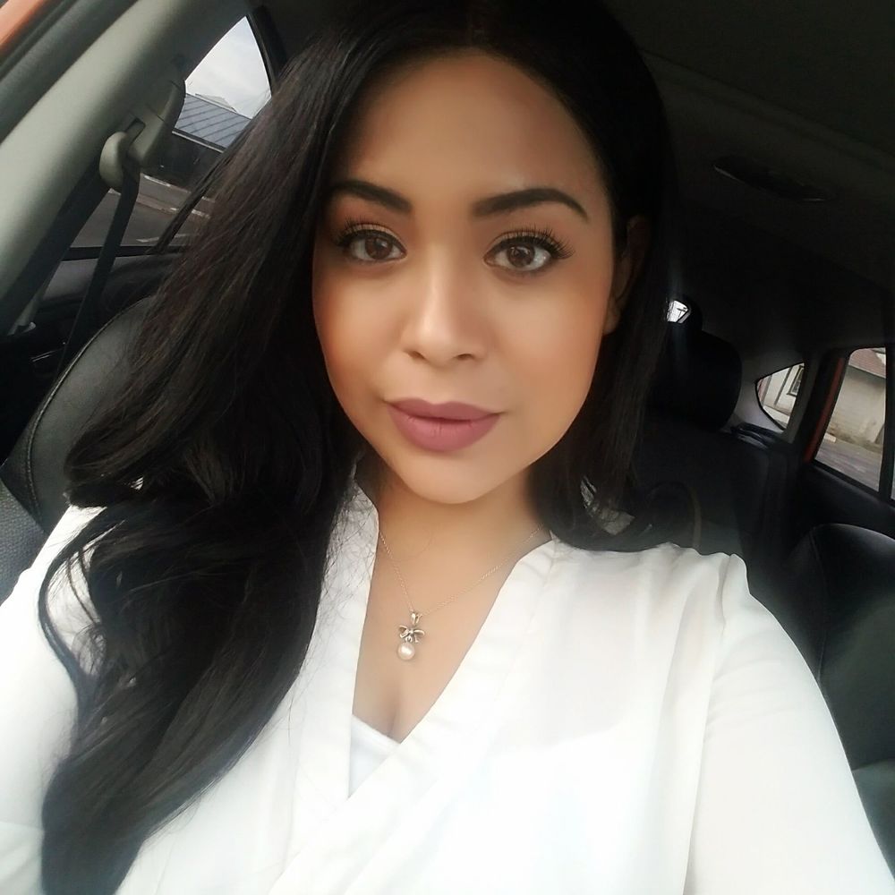 Meet your Posher, Perla